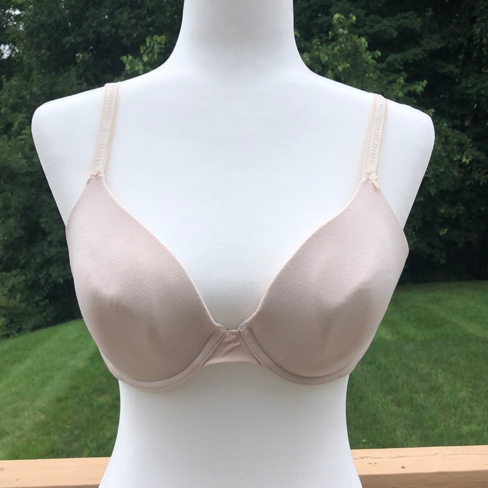 Victoria’s Secret lined perfect coverage bra